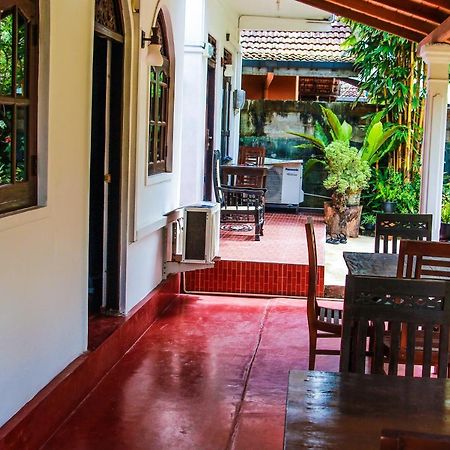 Lotus Villa Mirissa Luaran gambar