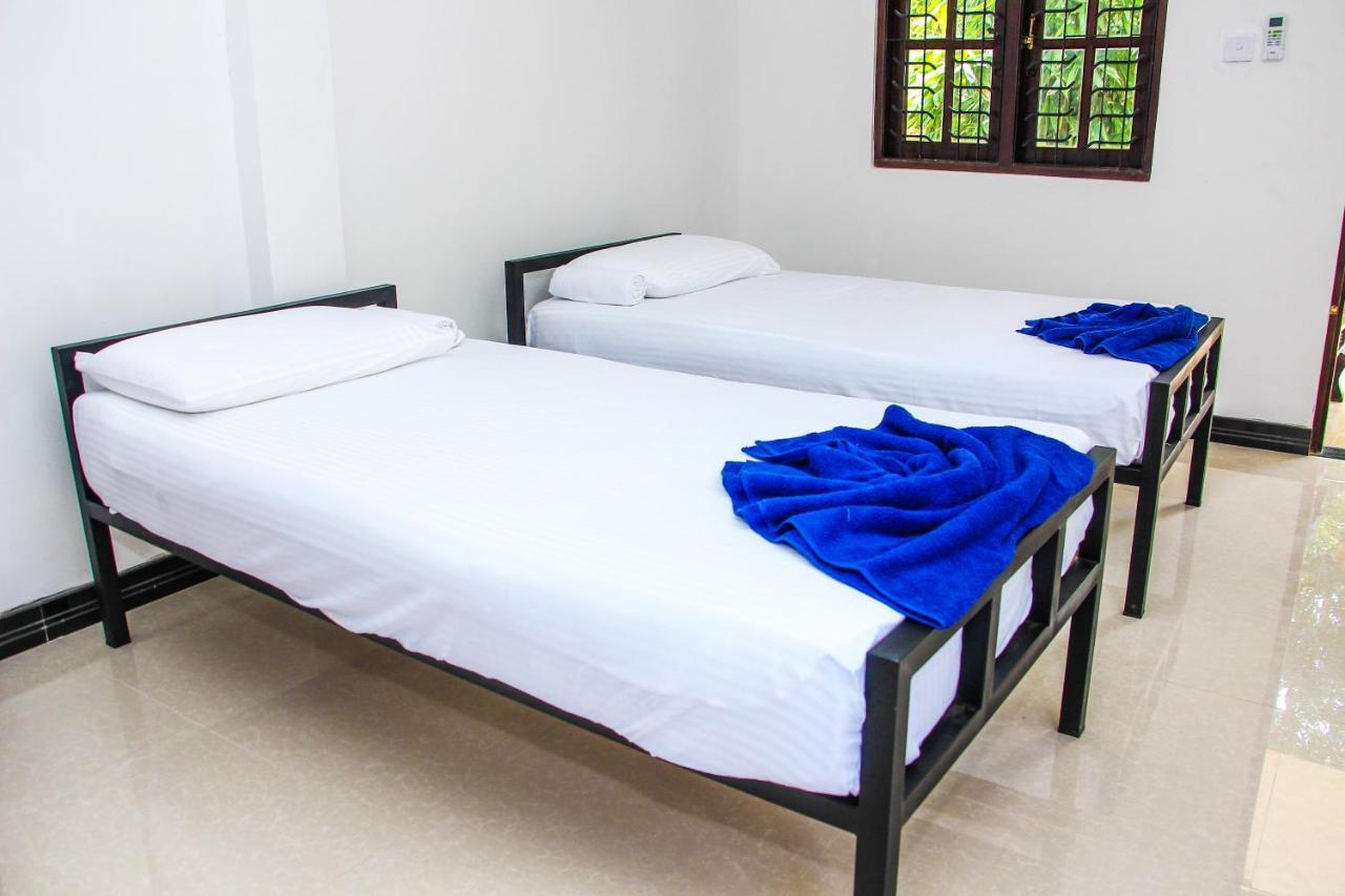 Lotus Villa Mirissa Luaran gambar
